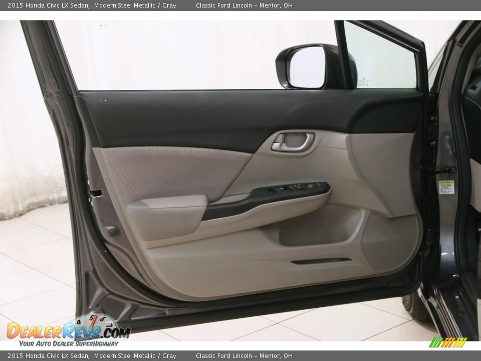 2015 Honda Civic LX Sedan Modern Steel Metallic / Gray Photo #4