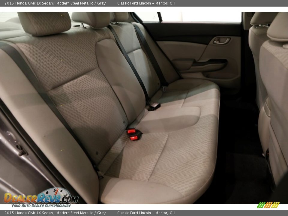 2015 Honda Civic LX Sedan Modern Steel Metallic / Gray Photo #16