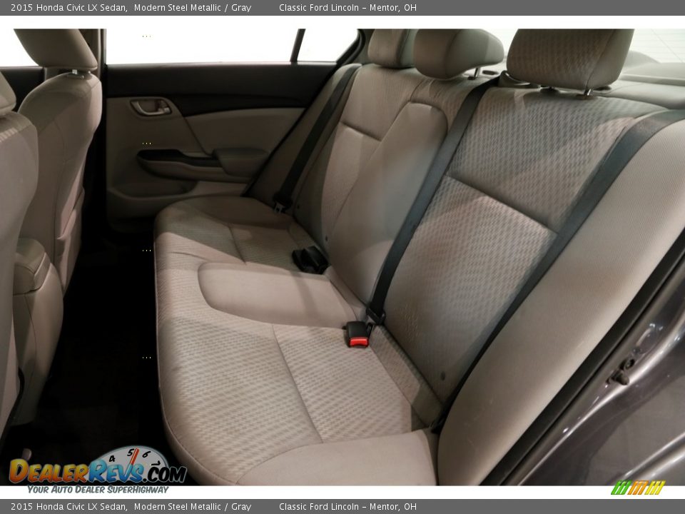 2015 Honda Civic LX Sedan Modern Steel Metallic / Gray Photo #17