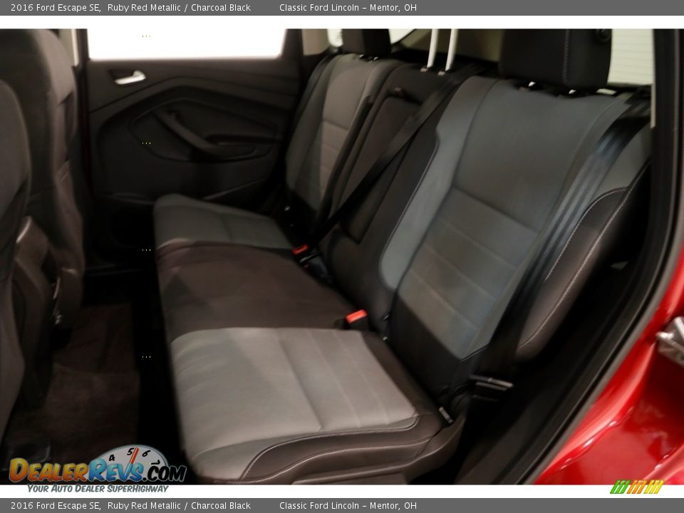 2016 Ford Escape SE Ruby Red Metallic / Charcoal Black Photo #13