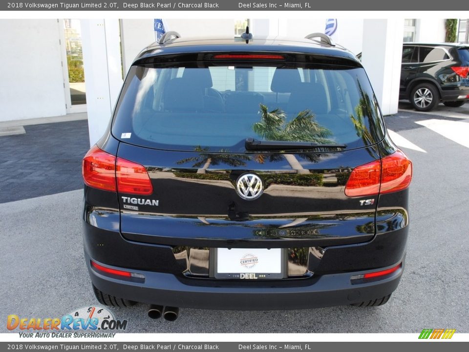 2018 Volkswagen Tiguan Limited 2.0T Deep Black Pearl / Charcoal Black Photo #8