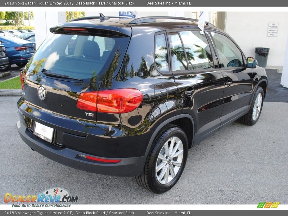 2018 Volkswagen Tiguan Limited 2.0T Deep Black Pearl / Charcoal Black Photo #9