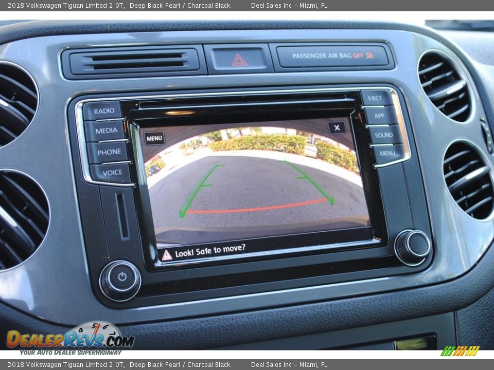 2018 Volkswagen Tiguan Limited 2.0T Deep Black Pearl / Charcoal Black Photo #17