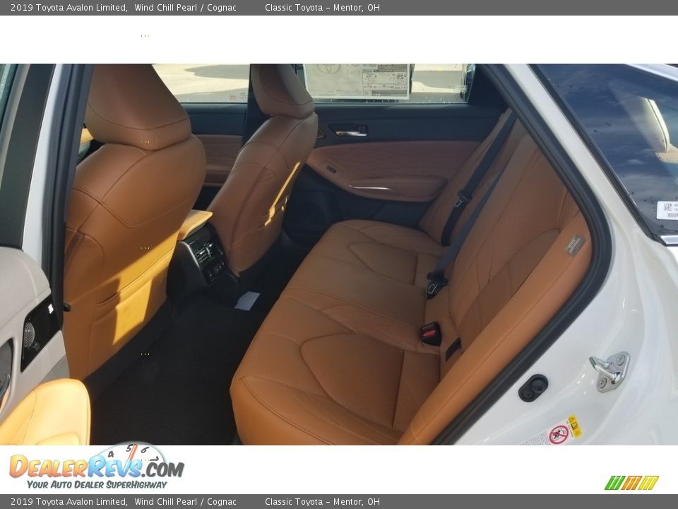 2019 Toyota Avalon Limited Wind Chill Pearl / Cognac Photo #4