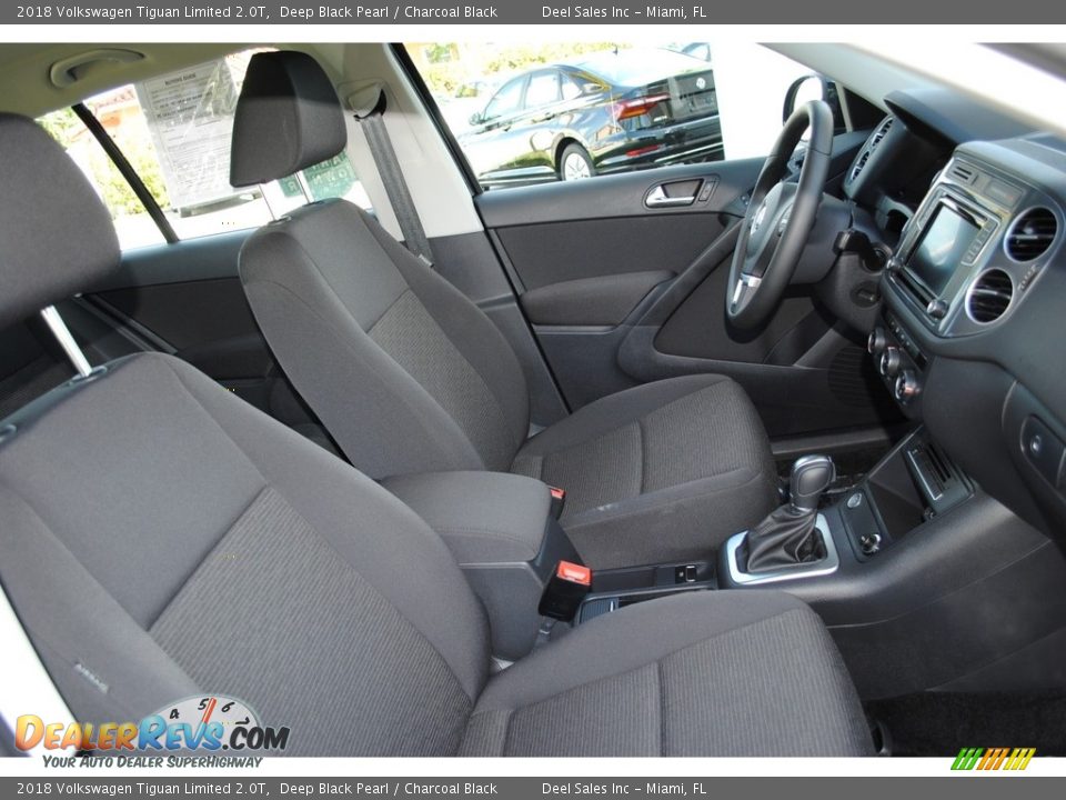 2018 Volkswagen Tiguan Limited 2.0T Deep Black Pearl / Charcoal Black Photo #19