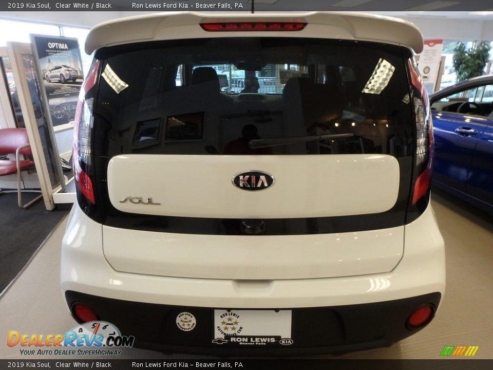 2019 Kia Soul Clear White / Black Photo #4