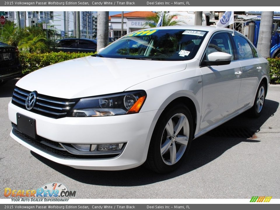 2015 Volkswagen Passat Wolfsburg Edition Sedan Candy White / Titan Black Photo #5