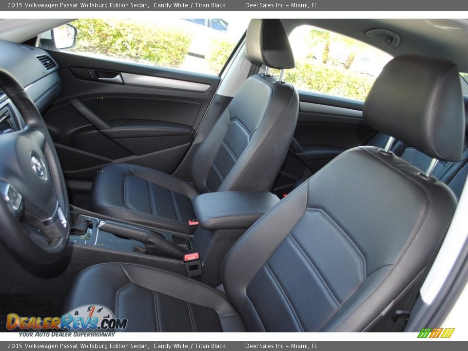 2015 Volkswagen Passat Wolfsburg Edition Sedan Candy White / Titan Black Photo #13