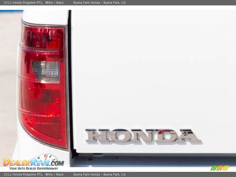 2011 Honda Ridgeline RTL White / Black Photo #12