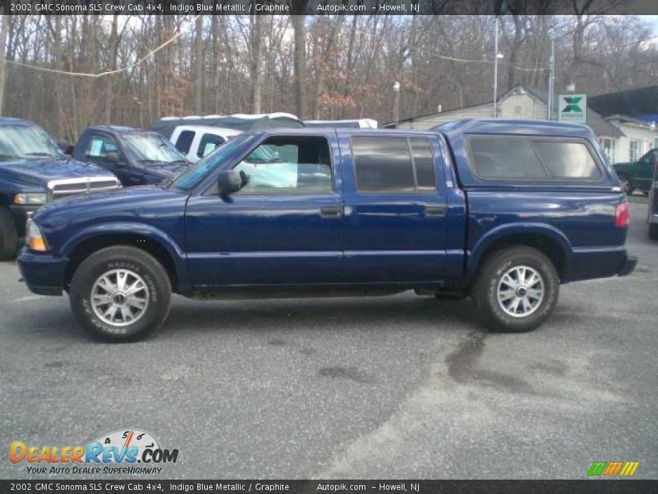 2002 GMC Sonoma SLS Crew Cab 4x4 Indigo Blue Metallic / Graphite Photo