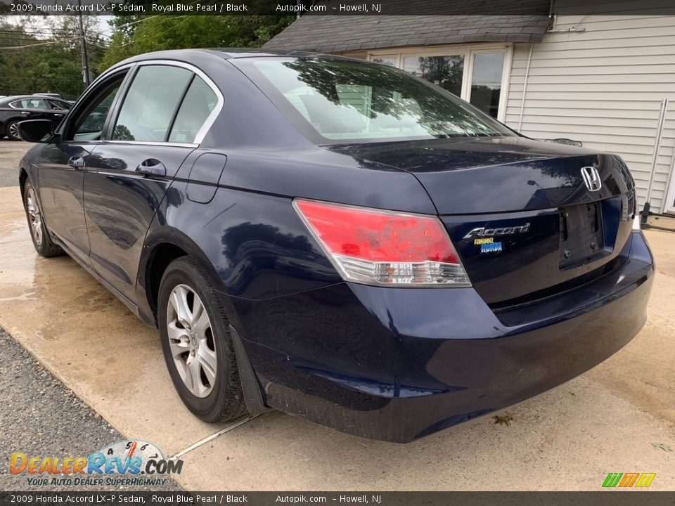 2009 Honda Accord LX-P Sedan Royal Blue Pearl / Black Photo #4