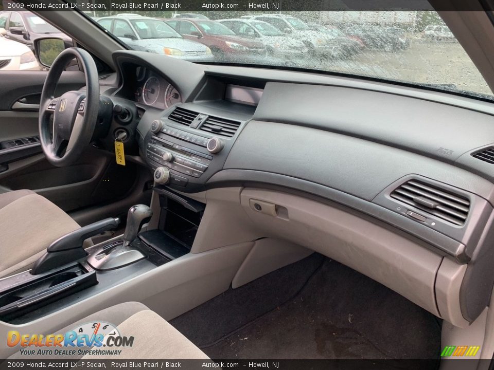 2009 Honda Accord LX-P Sedan Royal Blue Pearl / Black Photo #15