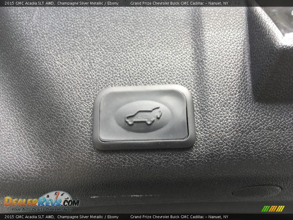 2015 GMC Acadia SLT AWD Champagne Silver Metallic / Ebony Photo #17