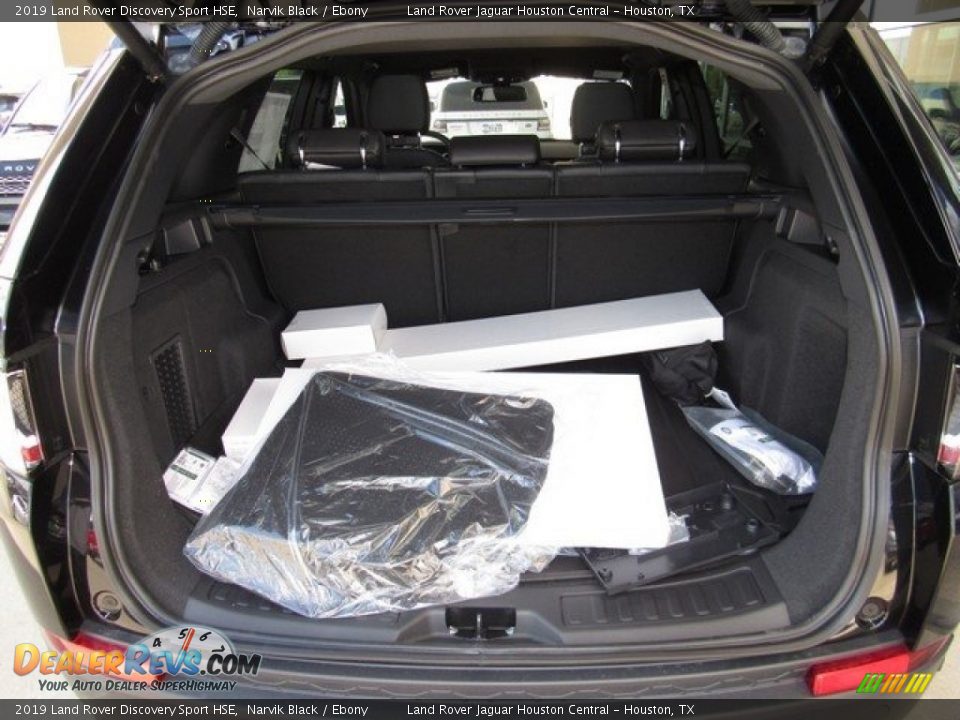 2019 Land Rover Discovery Sport HSE Trunk Photo #17