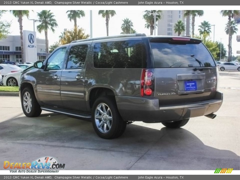 2013 GMC Yukon XL Denali AWD Champagne Silver Metallic / Cocoa/Light Cashmere Photo #5