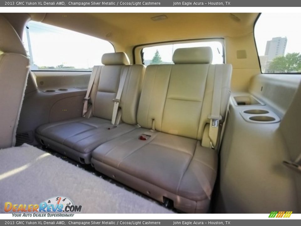 2013 GMC Yukon XL Denali AWD Champagne Silver Metallic / Cocoa/Light Cashmere Photo #20