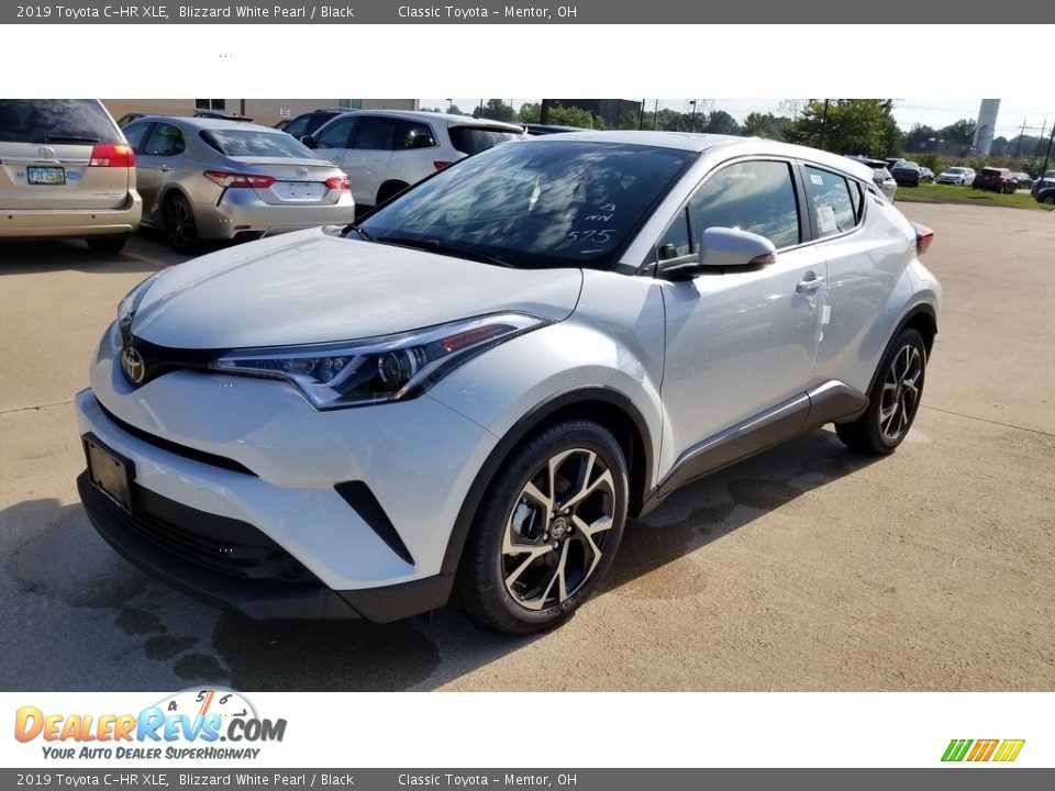 2019 Toyota C-HR XLE Blizzard White Pearl / Black Photo #1