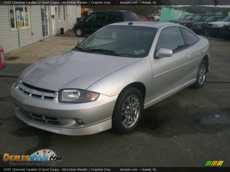 2005 Chevrolet Cavalier LS Sport Coupe Ultra Silver Metallic / Graphite Gray Photo #1