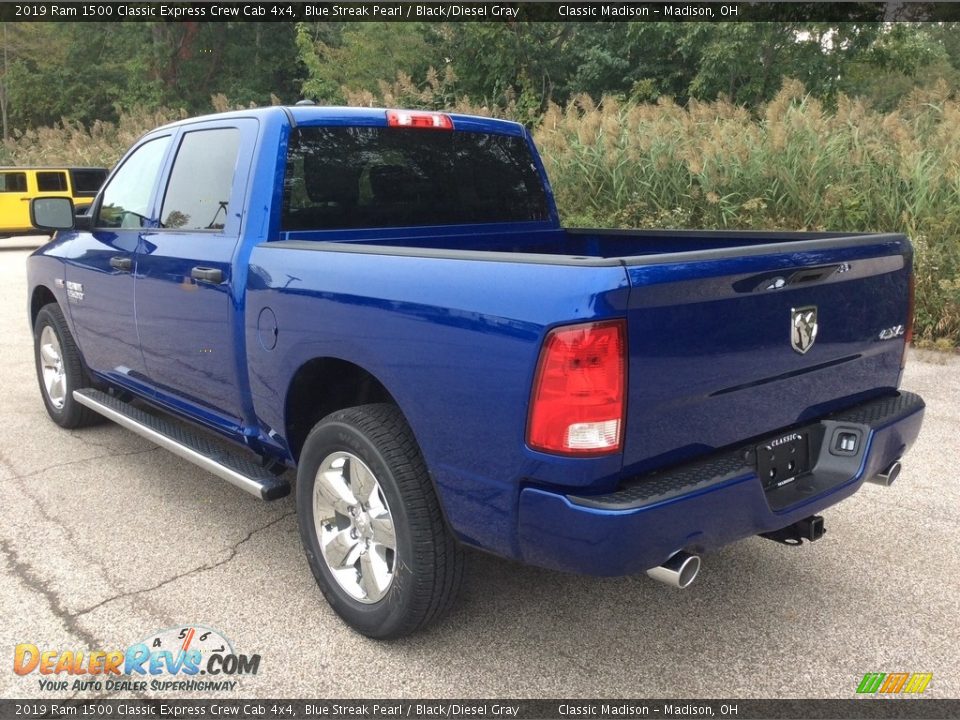 2019 Ram 1500 Classic Express Crew Cab 4x4 Blue Streak Pearl / Black/Diesel Gray Photo #4