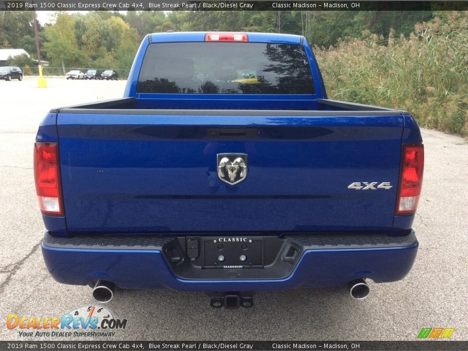 2019 Ram 1500 Classic Express Crew Cab 4x4 Blue Streak Pearl / Black/Diesel Gray Photo #5