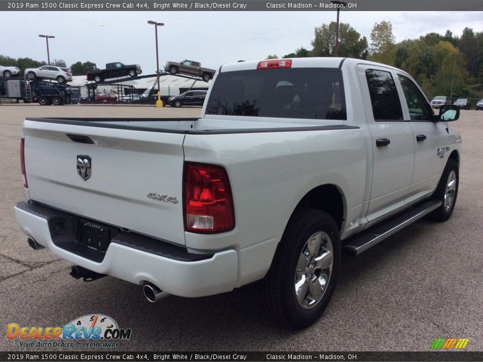 2019 Ram 1500 Classic Express Crew Cab 4x4 Bright White / Black/Diesel Gray Photo #6