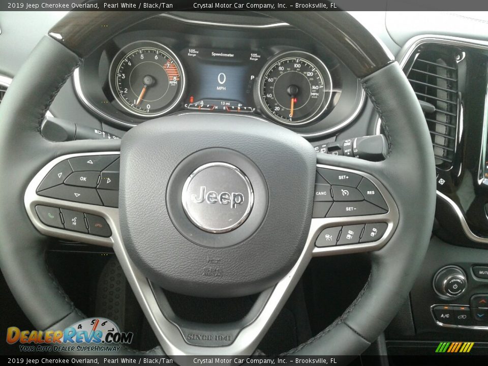 2019 Jeep Cherokee Overland Pearl White / Black/Tan Photo #15