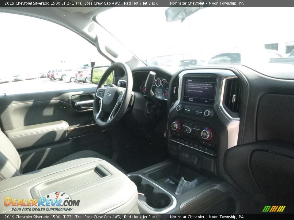 2019 Chevrolet Silverado 1500 LT Z71 Trail Boss Crew Cab 4WD Red Hot / Jet Black Photo #11