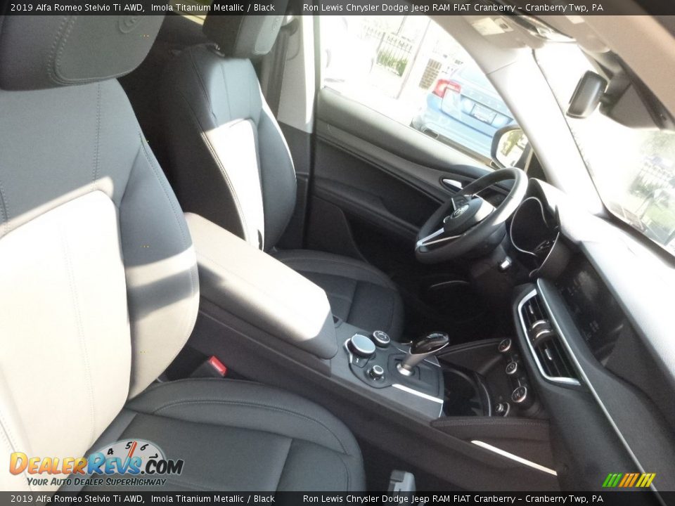 2019 Alfa Romeo Stelvio Ti AWD Imola Titanium Metallic / Black Photo #14