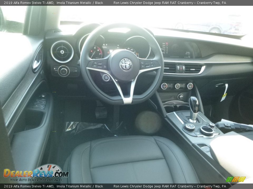 2019 Alfa Romeo Stelvio Ti AWD Imola Titanium Metallic / Black Photo #18