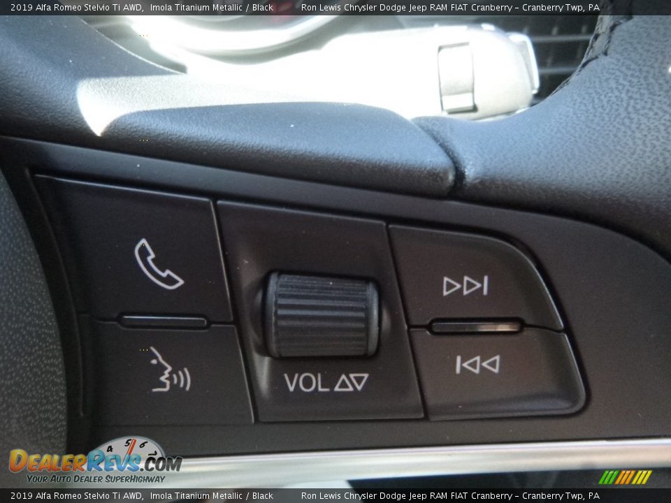 2019 Alfa Romeo Stelvio Ti AWD Imola Titanium Metallic / Black Photo #23
