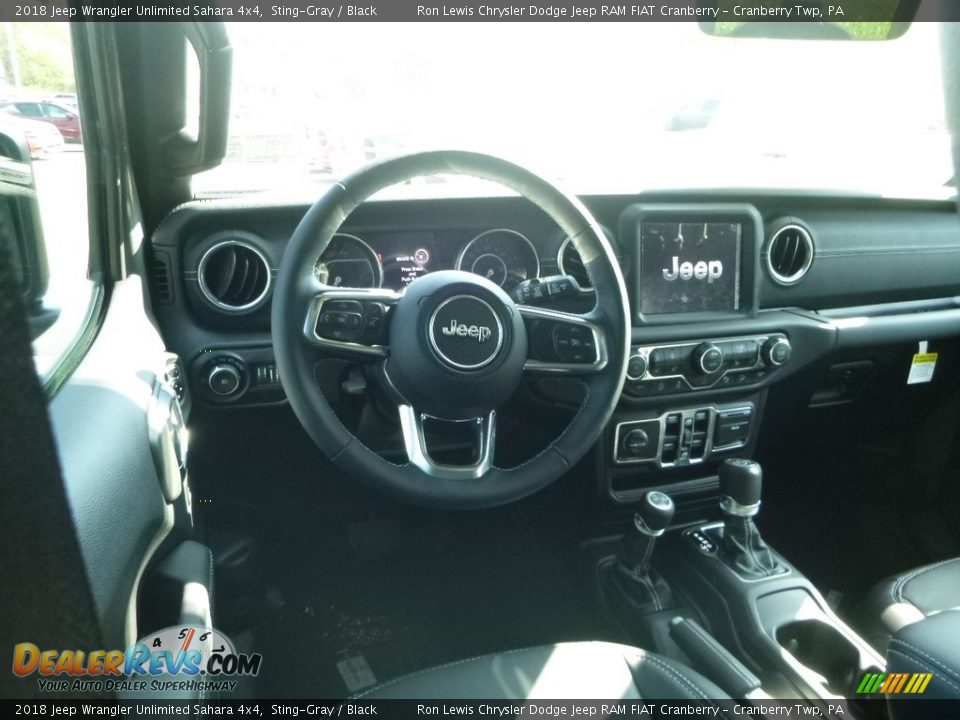 2018 Jeep Wrangler Unlimited Sahara 4x4 Sting-Gray / Black Photo #13