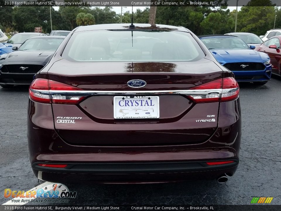 2018 Ford Fusion Hybrid SE Burgundy Velvet / Medium Light Stone Photo #4