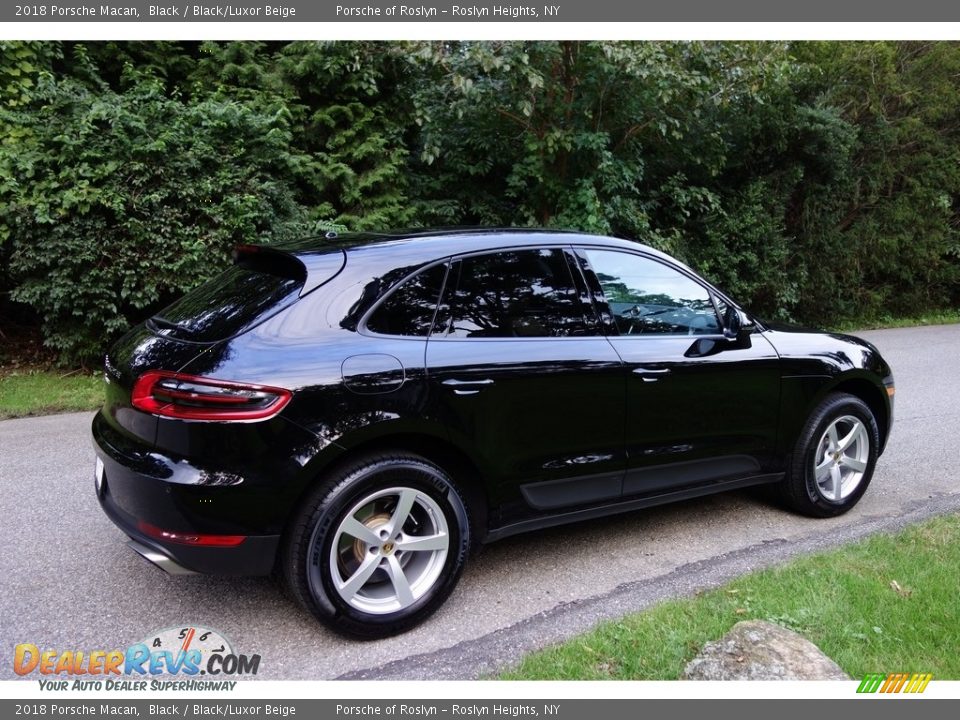 2018 Porsche Macan Black / Black/Luxor Beige Photo #6