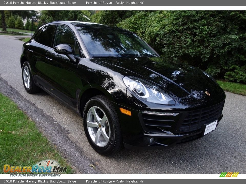 2018 Porsche Macan Black / Black/Luxor Beige Photo #8