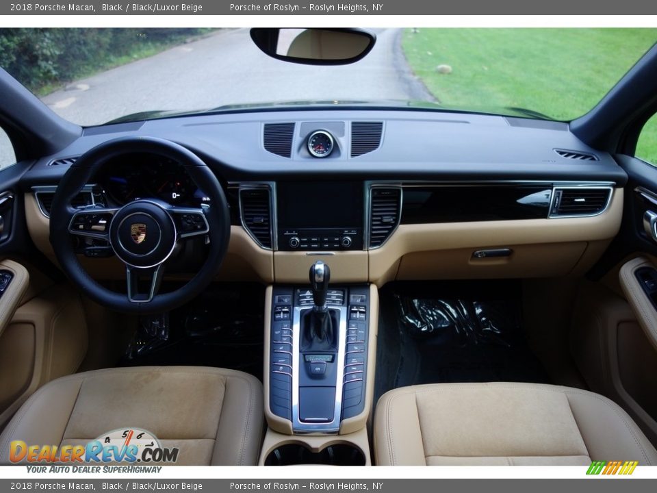 2018 Porsche Macan Black / Black/Luxor Beige Photo #13