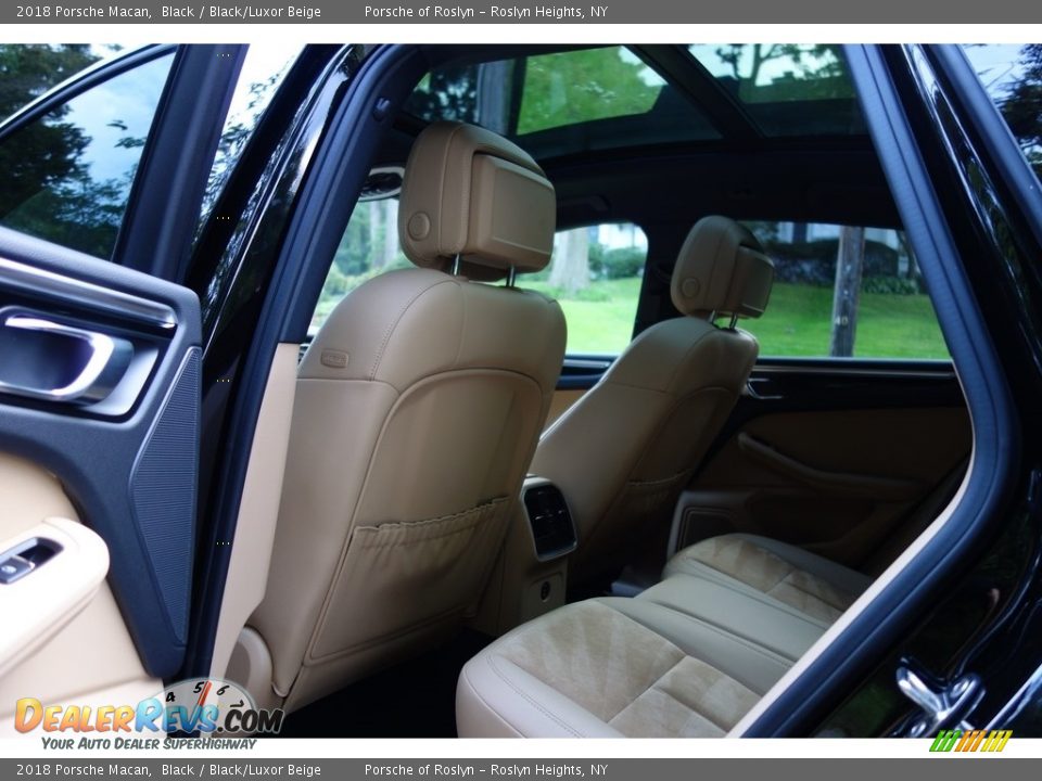 2018 Porsche Macan Black / Black/Luxor Beige Photo #15