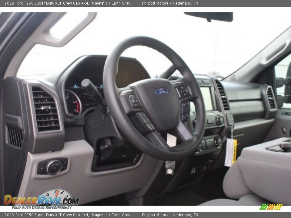 2019 Ford F250 Super Duty XLT Crew Cab 4x4 Magnetic / Earth Gray Photo #13