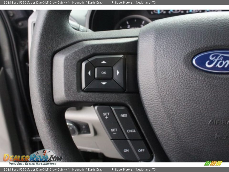 2019 Ford F250 Super Duty XLT Crew Cab 4x4 Magnetic / Earth Gray Photo #17