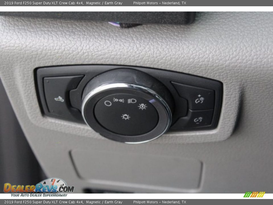 2019 Ford F250 Super Duty XLT Crew Cab 4x4 Magnetic / Earth Gray Photo #20