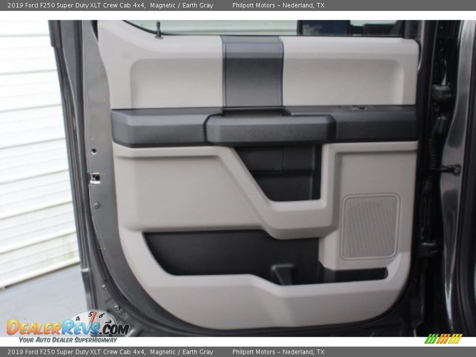 2019 Ford F250 Super Duty XLT Crew Cab 4x4 Magnetic / Earth Gray Photo #21