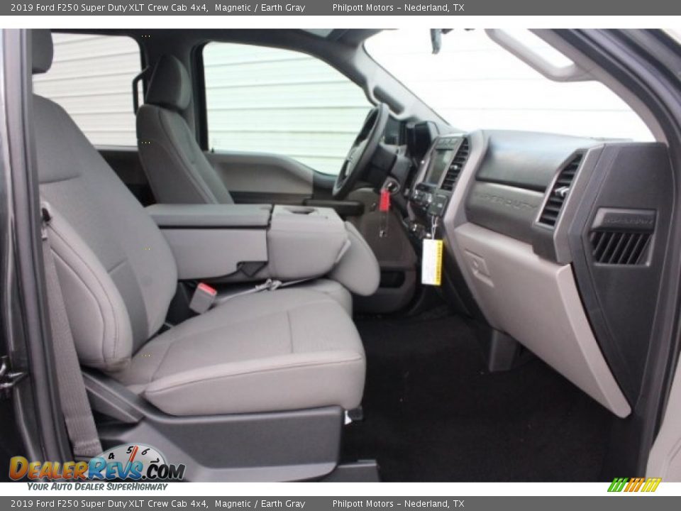 2019 Ford F250 Super Duty XLT Crew Cab 4x4 Magnetic / Earth Gray Photo #30