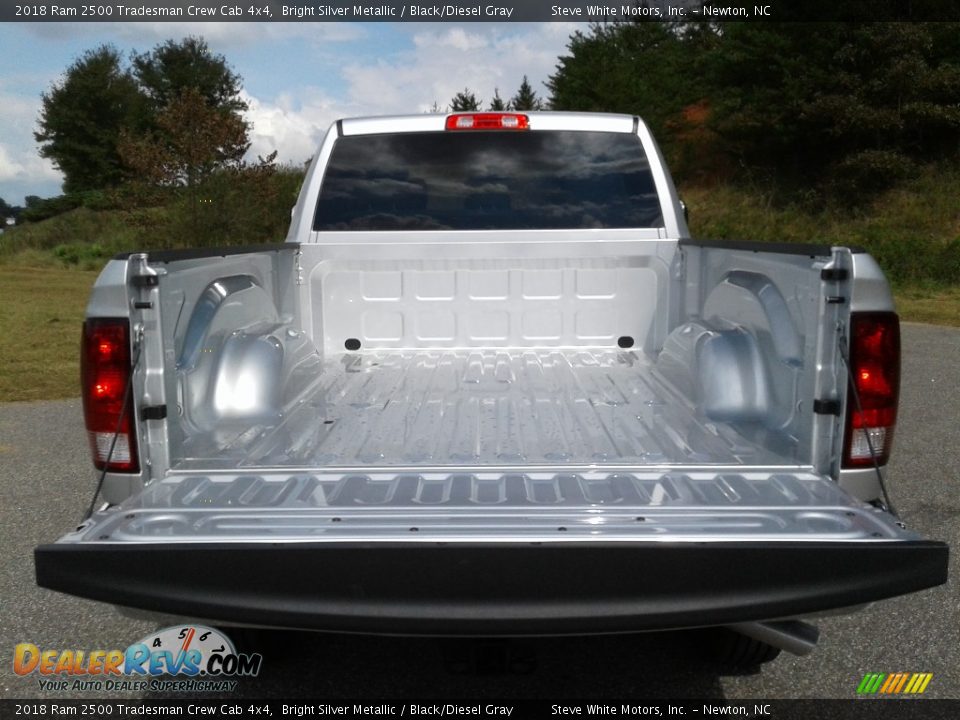 2018 Ram 2500 Tradesman Crew Cab 4x4 Bright Silver Metallic / Black/Diesel Gray Photo #12