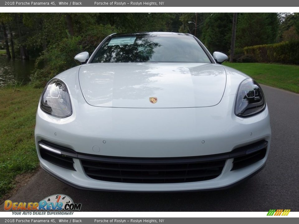 2018 Porsche Panamera 4S White / Black Photo #2