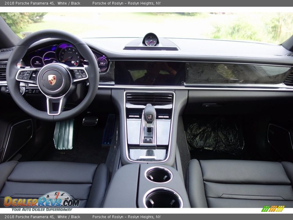2018 Porsche Panamera 4S White / Black Photo #14
