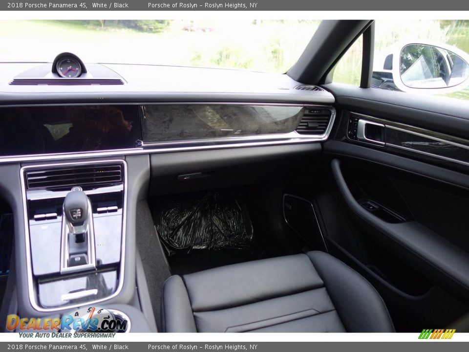 2018 Porsche Panamera 4S White / Black Photo #15