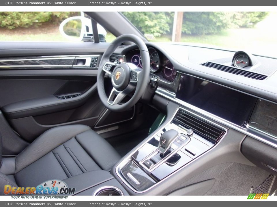 2018 Porsche Panamera 4S White / Black Photo #17
