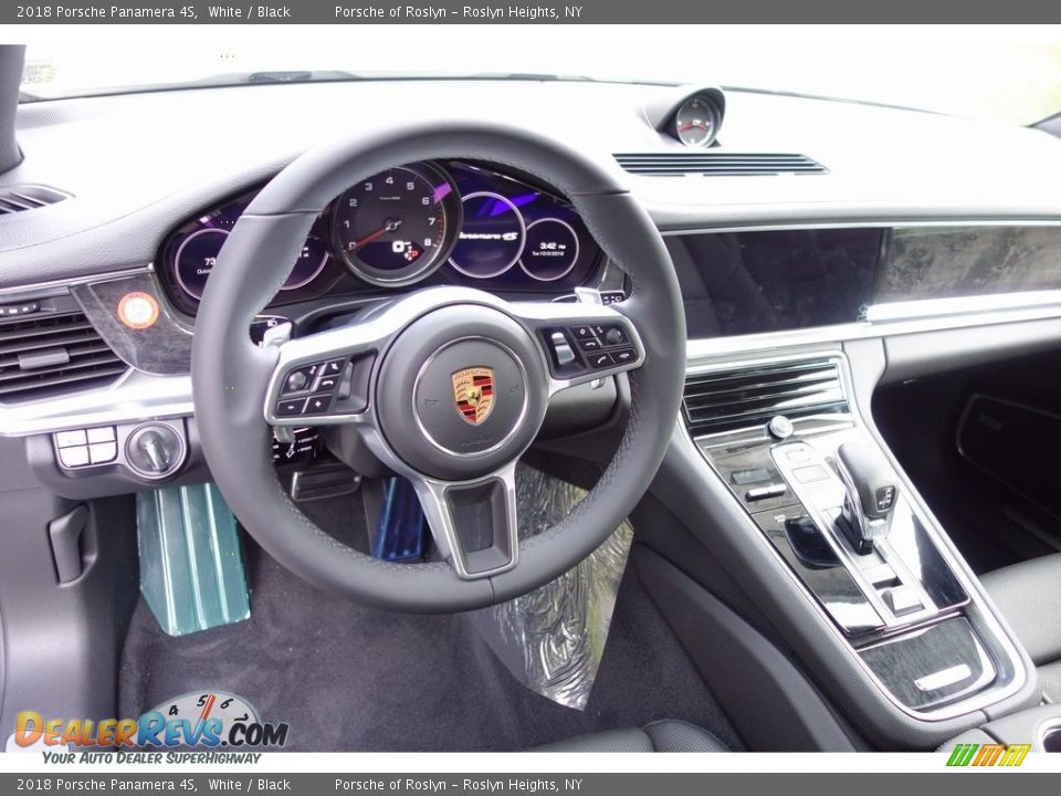 2018 Porsche Panamera 4S White / Black Photo #20