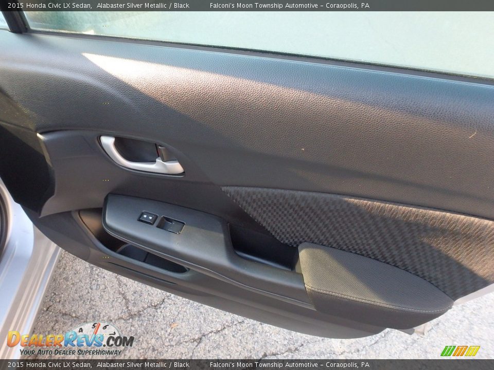 2015 Honda Civic LX Sedan Alabaster Silver Metallic / Black Photo #11