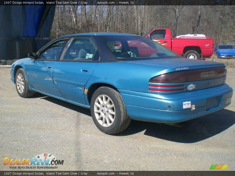 1997 Dodge Intrepid Sedan Island Teal Satin Glow / Gray Photo #5