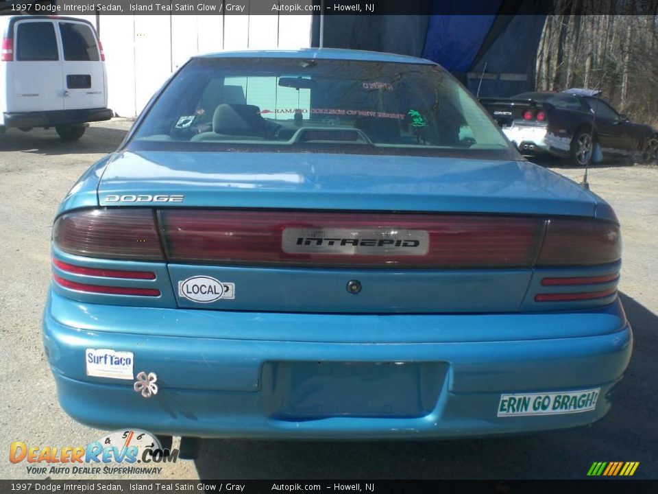 1997 Dodge Intrepid Sedan Island Teal Satin Glow / Gray Photo #6